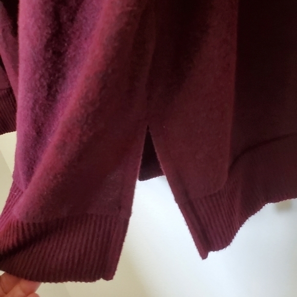 Lucky Brand NWT Women's Burgundy Knit V-Neck Long Sleeve Sweater‎ - Picture 7 of 12
